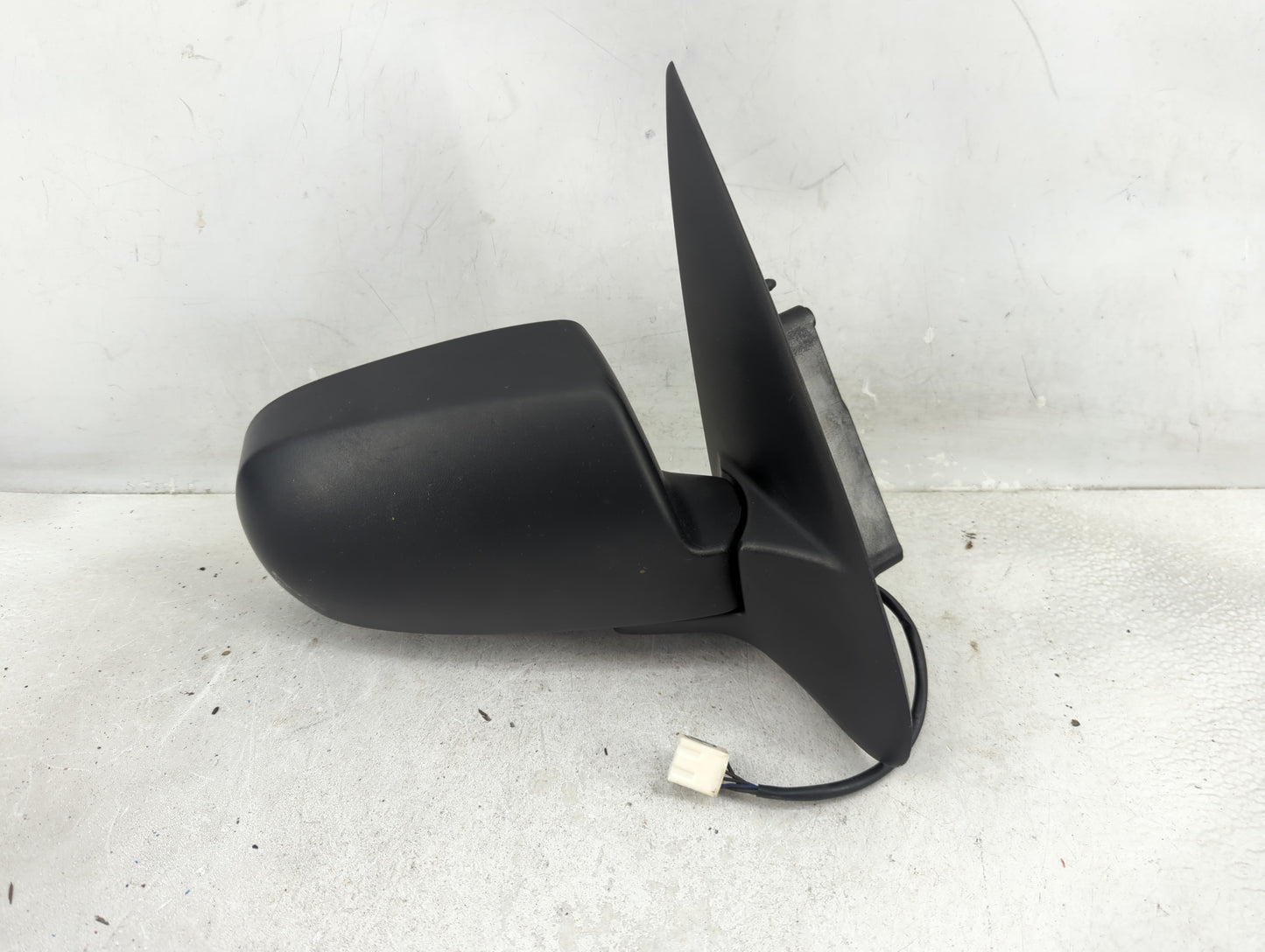 2003-2006 Mazda Tribute Passenger Side View Mirror - Right Door Mirror OEM Used - Oemusedautoparts1.com
