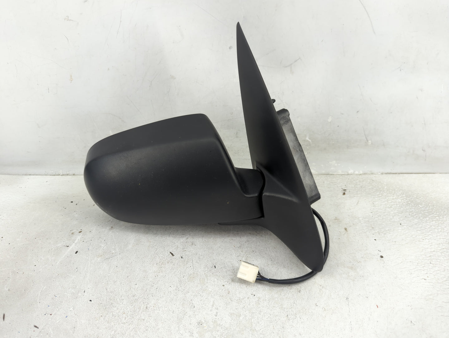 2003-2006 Mazda Tribute Passenger Side View Mirror - Right Door Mirror OEM Used - Oemusedautoparts1.com