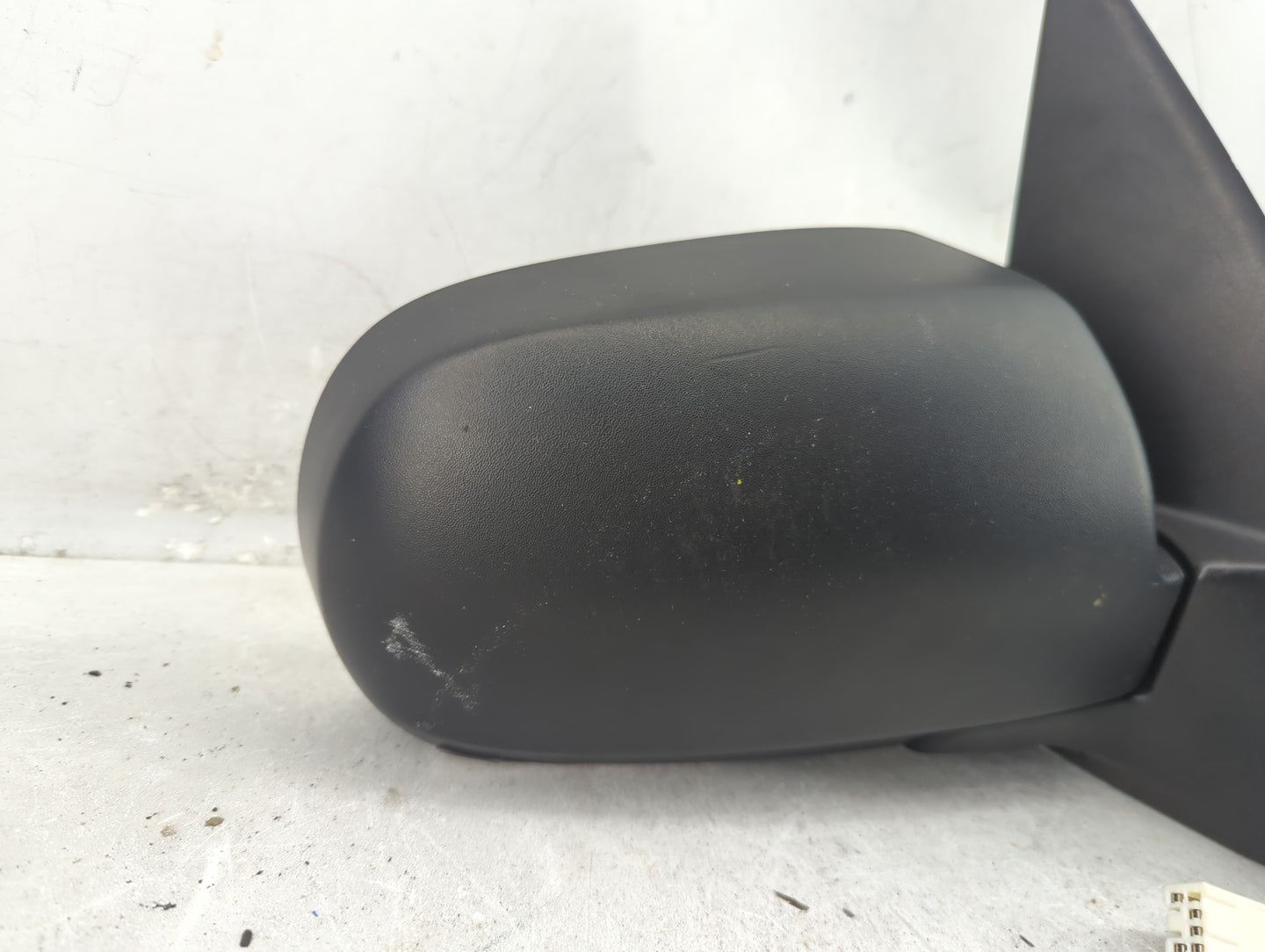 2003-2006 Mazda Tribute Passenger Side View Mirror - Right Door Mirror OEM Used - Oemusedautoparts1.com