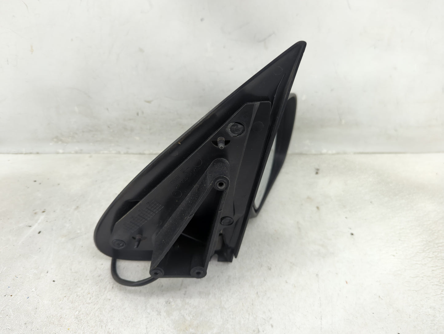 2003-2006 Mazda Tribute Passenger Side View Mirror - Right Door Mirror OEM Used - Oemusedautoparts1.com