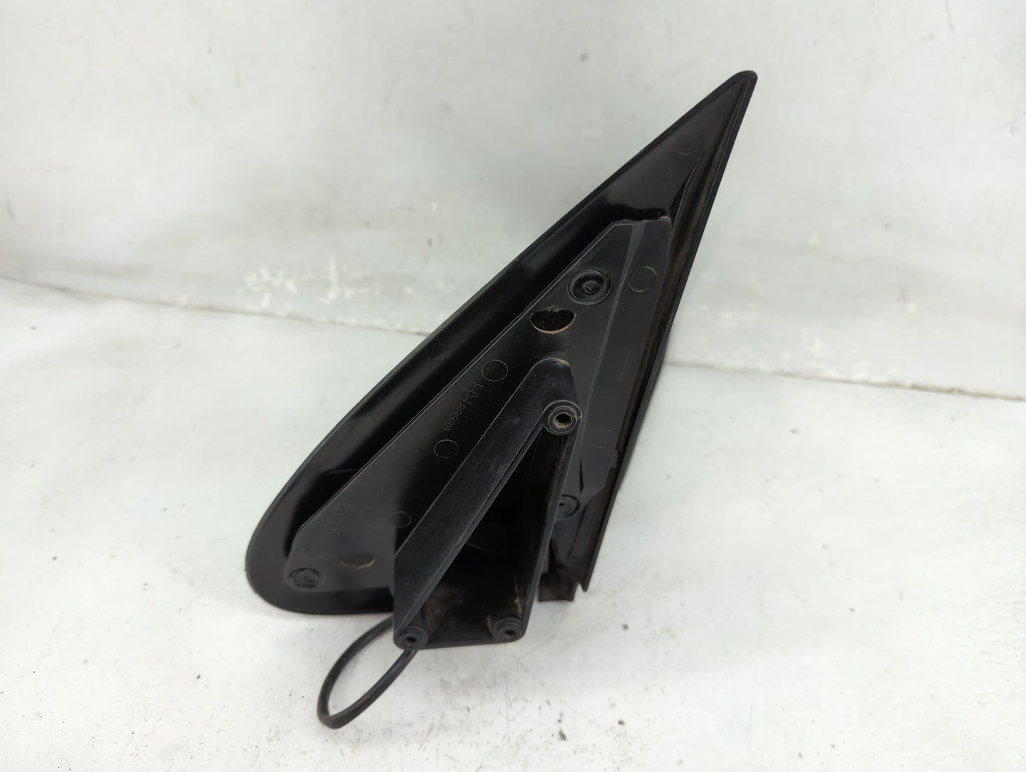 2001-2006 Mazda Tribute Passenger Side View Mirror - Right Door Mirror OEM Used - Oemusedautoparts1.com