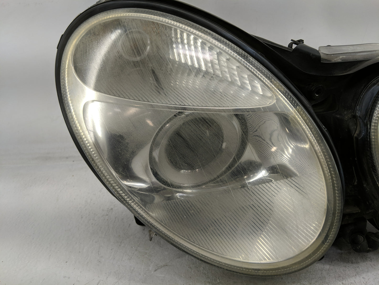 Mercedes-benz 320 Passenger Right Oem Head Light Headlight Lamp - Oemusedautoparts1.com