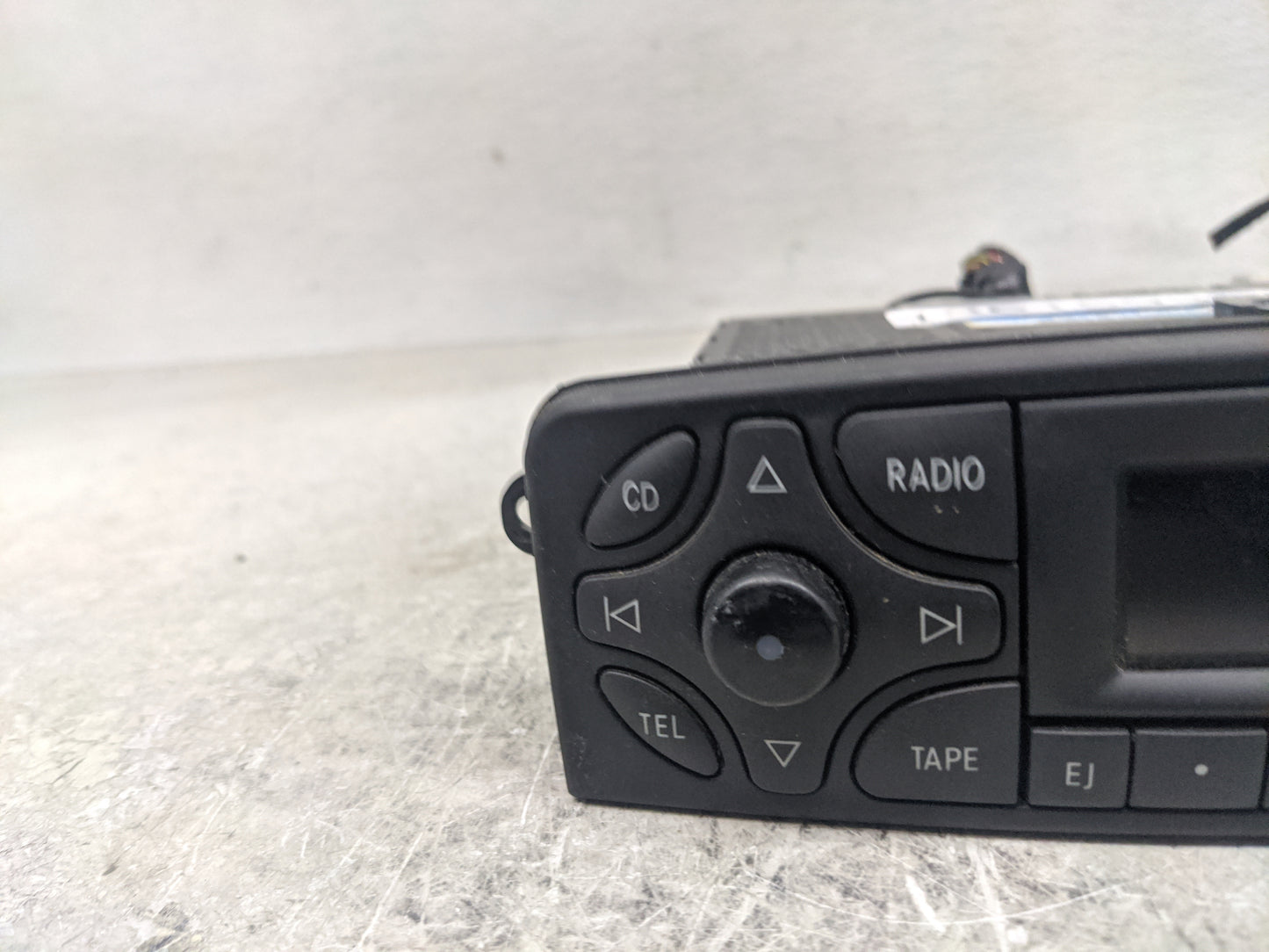 2002-2004 Mercedes-Benz C230 Radio AM FM Cd Player Receiver Replacement P/N:A 203 820 25 86 Fits Fits 2001 2002 2003 2004 20