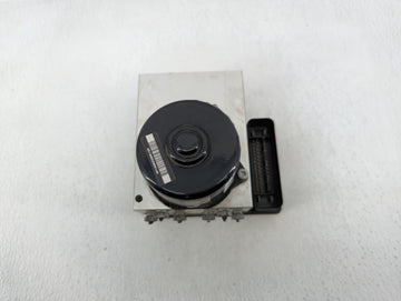 2003-2005 Mercedes-Benz C230 ABS Pump Control Module Replacement P/N:A 005 431 07 12 Q01 A 203 431 08 12 Fits Fits 2003 2004 2005 OEM Used Auto Parts