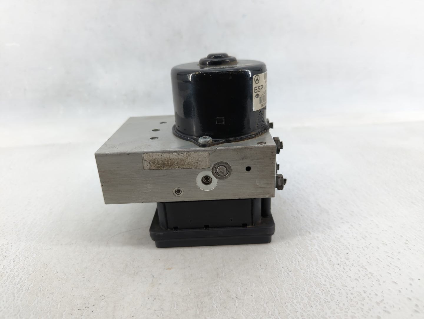 2003-2005 Mercedes-Benz C230 ABS Pump Control Module Replacement P/N:A 005 431 07 12 Q01 A 203 431 08 12 Fits Fits 2003 2004