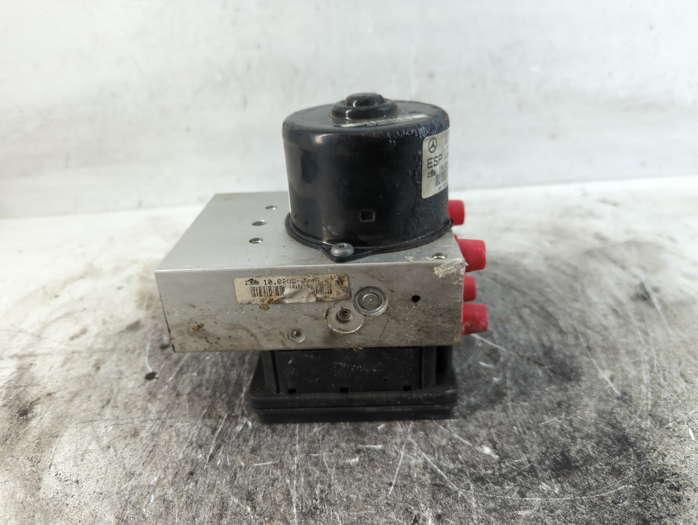 2004-2005 Mercedes-Benz C230 ABS Pump Control Module Replacement P/N:A 004 431 29 12 Q03 Fits Fits 2003 2004 2005 OEM Used A