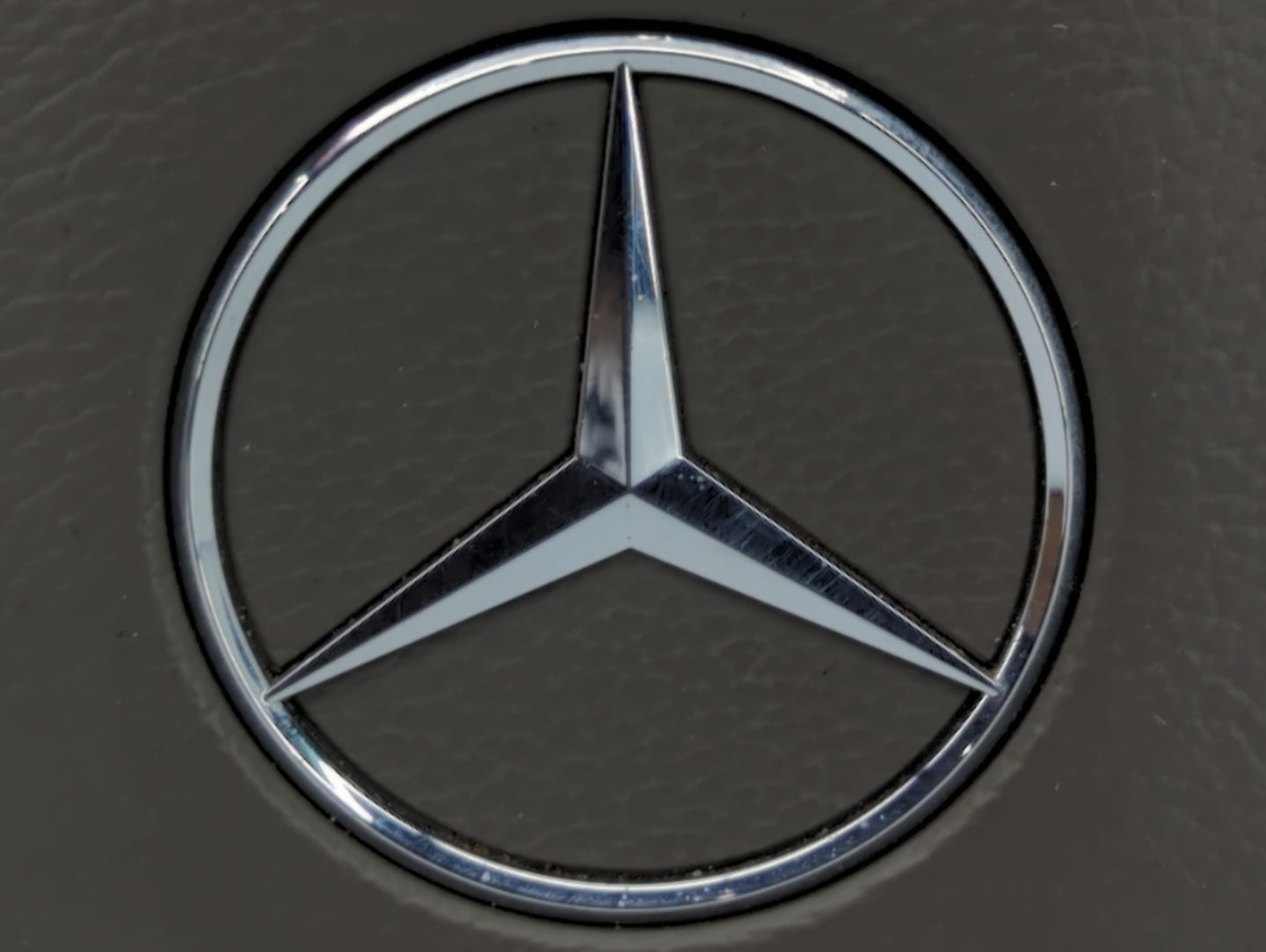 2004 Mercedes-Benz C300 Air Bag Driver Left Steering Wheel Mounted Fits Fits 2002 2003 2005 2006 2007 2008 2009 OEM Used Aut