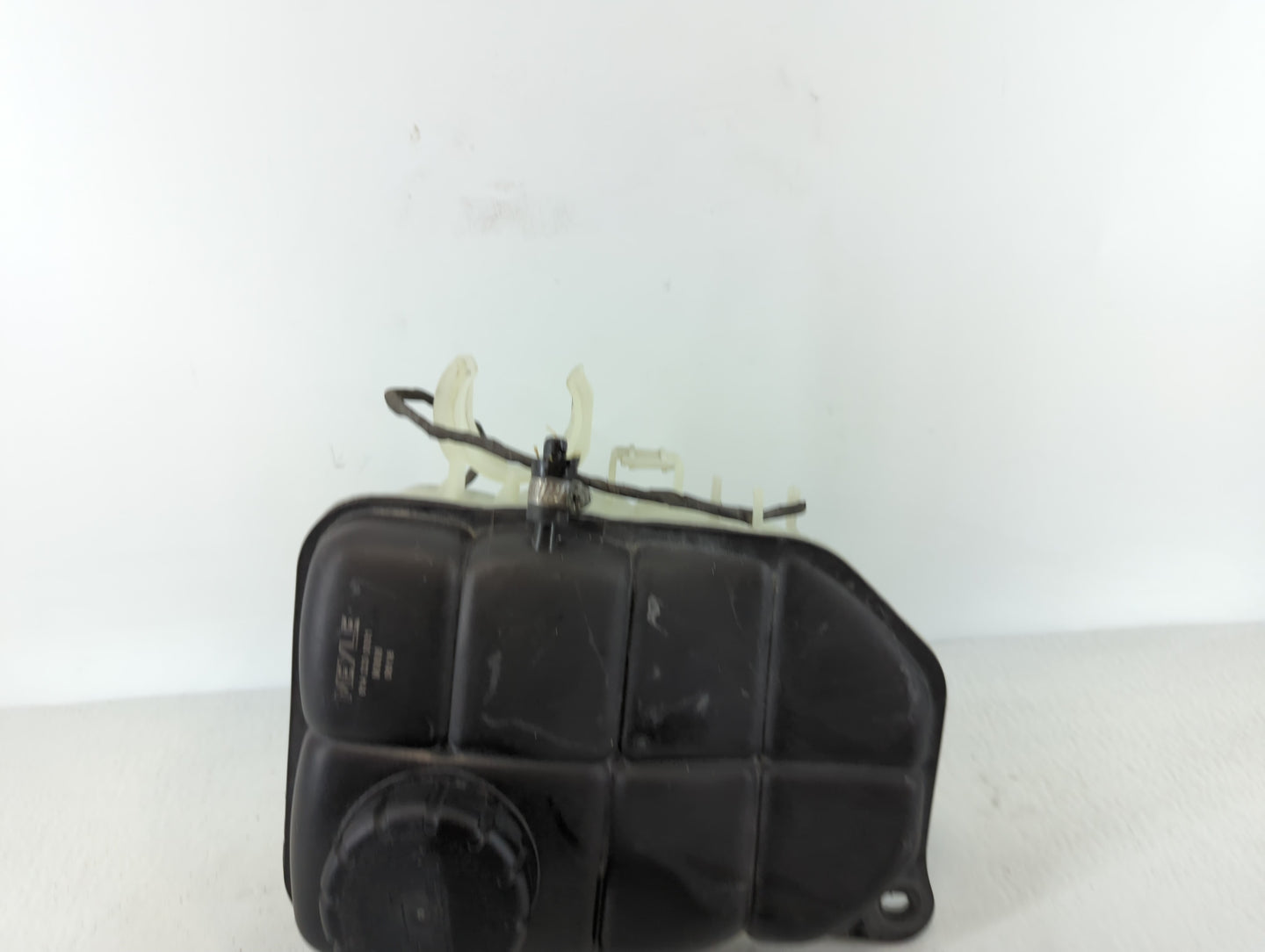 2003 Mercedes-benz Clk500 Windshield Washer Fluid Reservoir Bottle Oem - Oemusedautoparts1.com