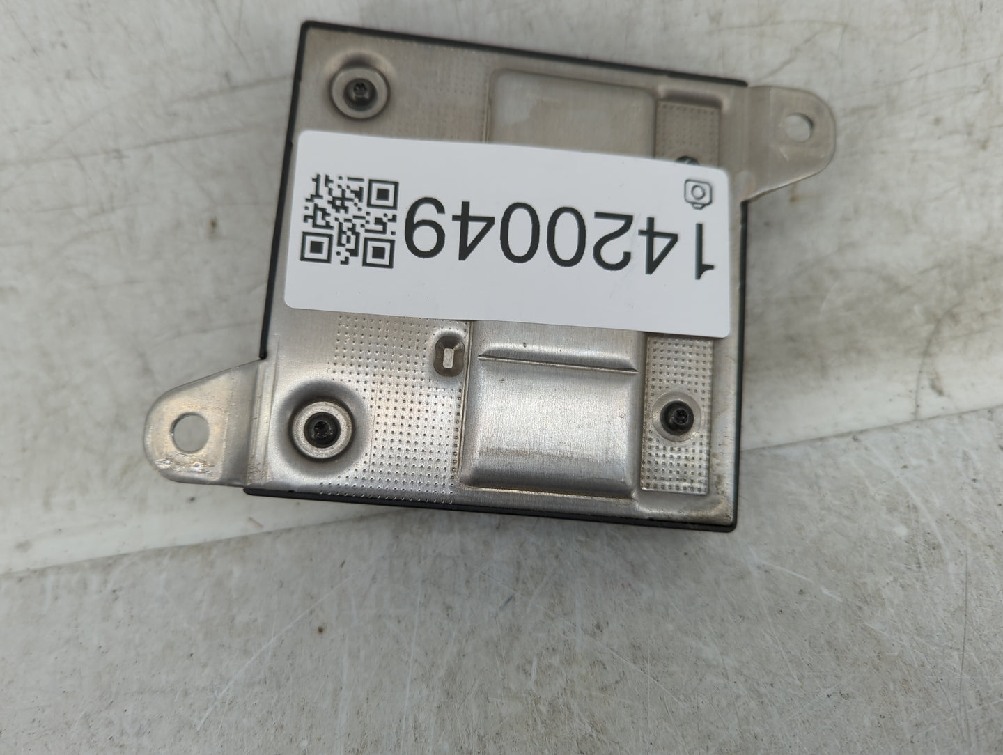 2004 Mercedes-benz E320 Body Control Module Bcm Inner Cabin Fuse Box - Oemusedautoparts1.com
