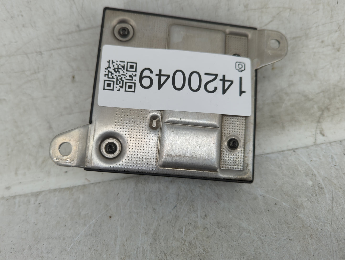 2004 Mercedes-benz E320 Body Control Module Bcm Inner Cabin Fuse Box - Oemusedautoparts1.com