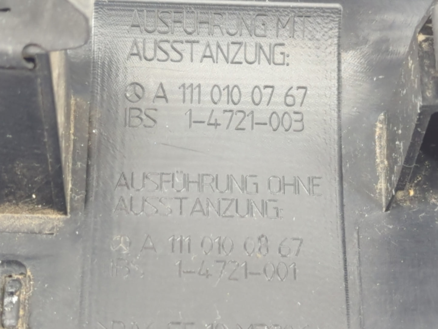2004 Mercedes-benz Slk230 Engine Cover - Oemusedautoparts1.com