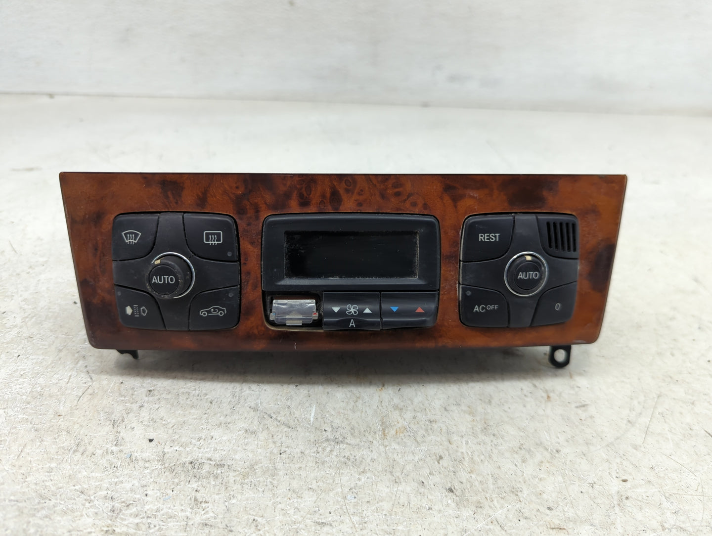 2004 Mercedes Cl-Class Climate Control Module Temperature AC/Heater Replacement P/N:2208301185 5468252 Fits OEM Used Auto Pa