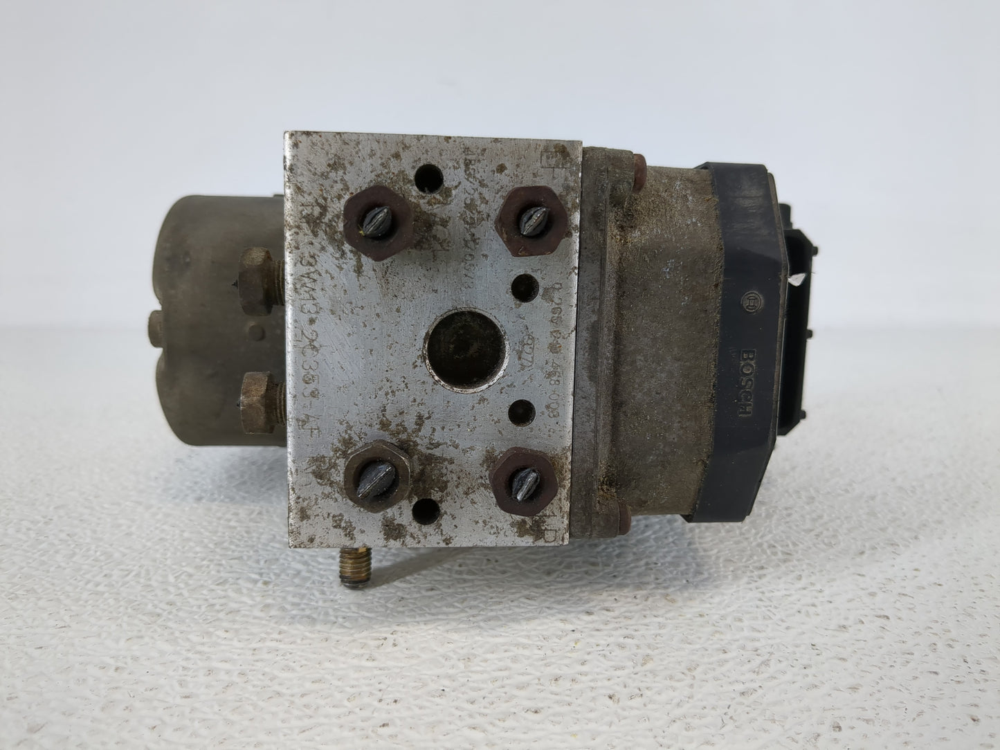 2003-2004 Mercury Grand Marquis ABS Pump Control Module Replacement P/N:3W13-2C353-A Fits Fits 2003 2004 OEM Used Auto Parts