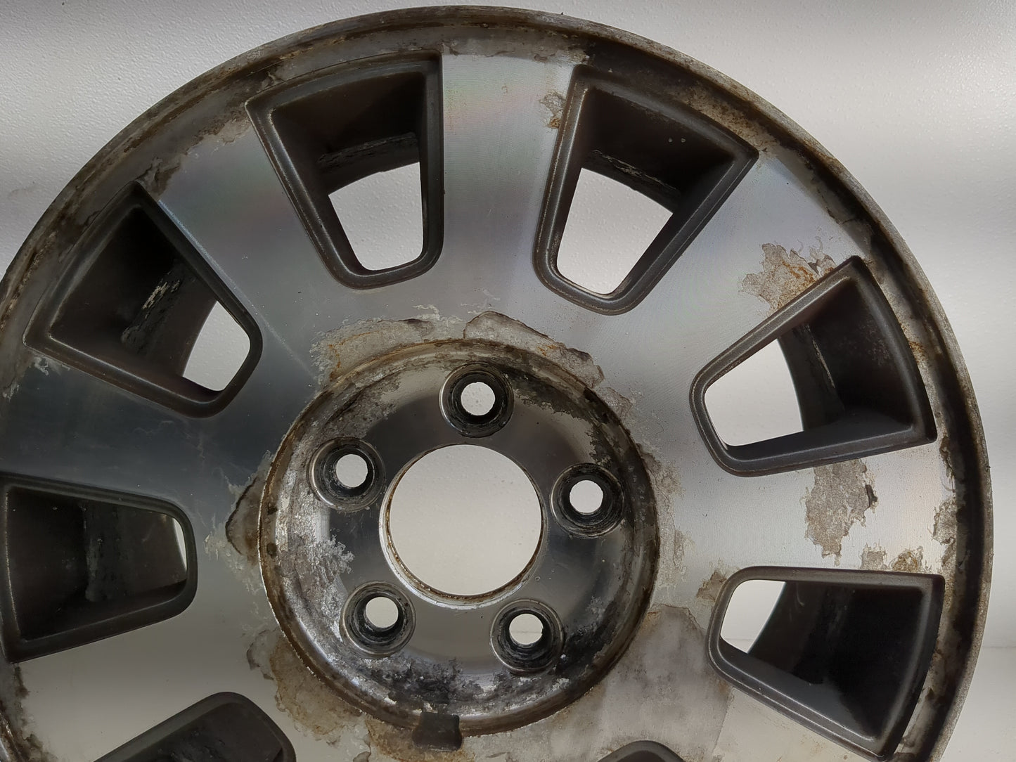 2003-2005 Mercury Grand Marquis Oem Wheel Rim - Oemusedautoparts1.com