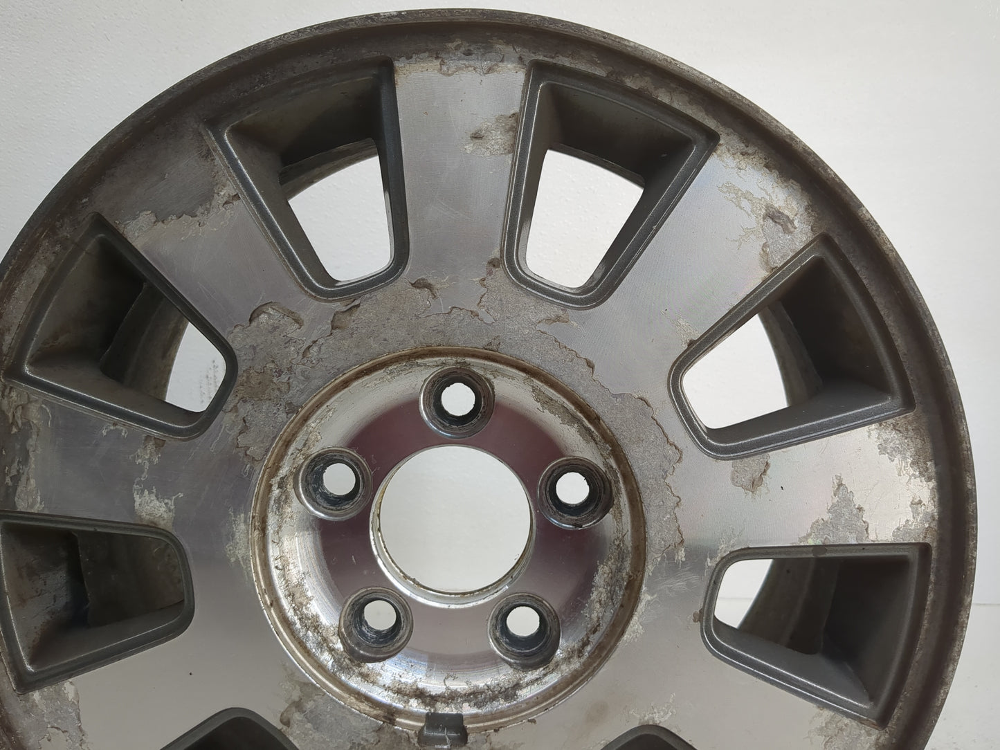 2003-2005 Mercury Grand Marquis Oem Wheel Rim - Oemusedautoparts1.com