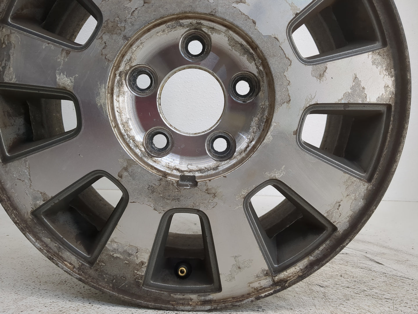 2003-2005 Mercury Grand Marquis Oem Wheel Rim - Oemusedautoparts1.com