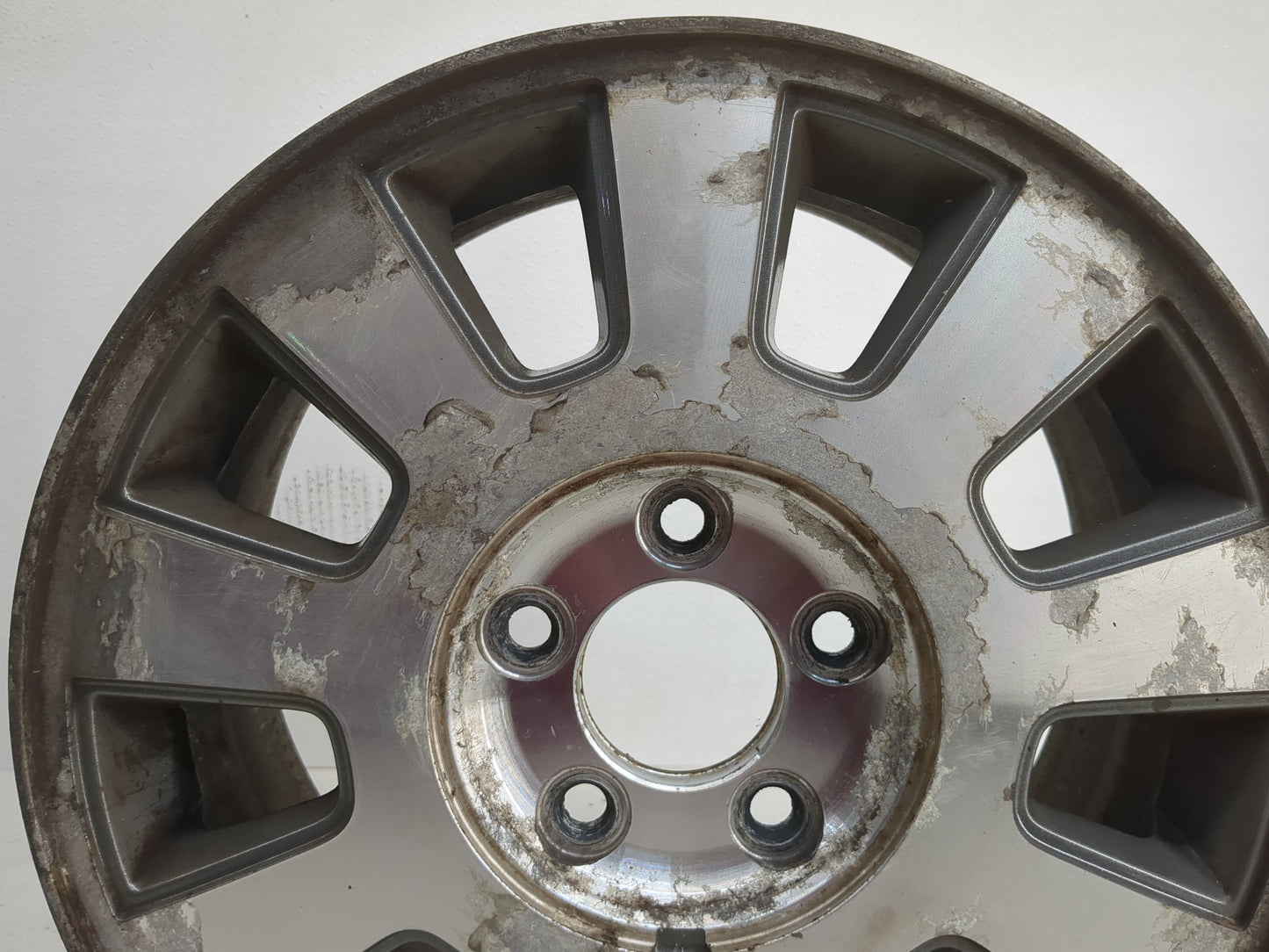 2003-2005 Mercury Grand Marquis Oem Wheel Rim - Oemusedautoparts1.com