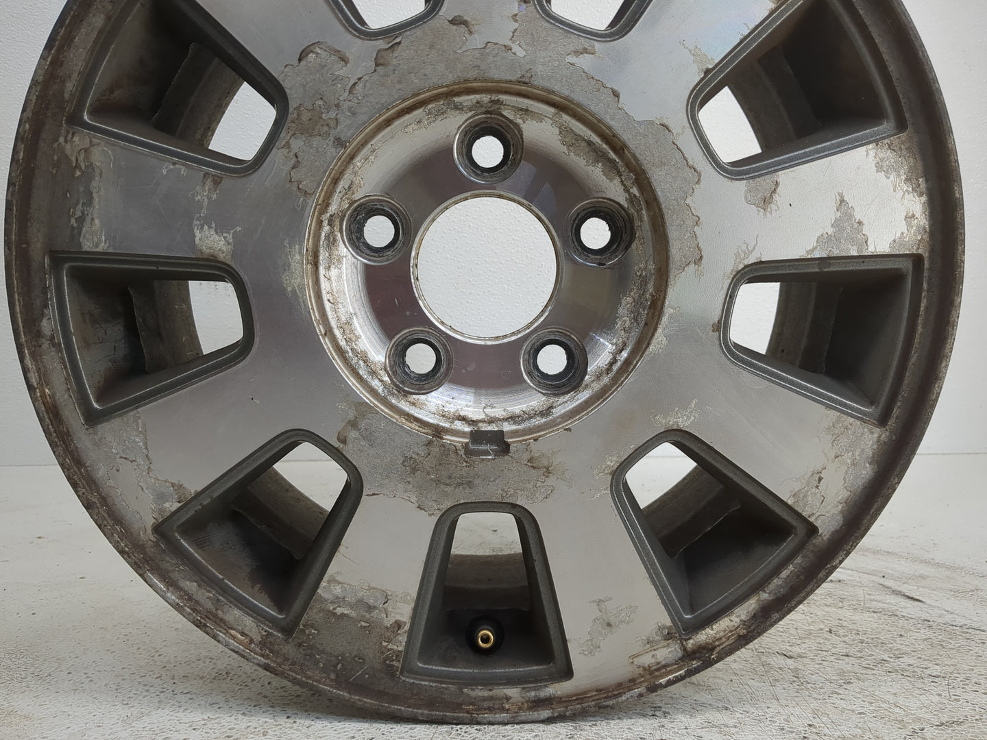 2003-2005 Mercury Grand Marquis Oem Wheel Rim - Oemusedautoparts1.com