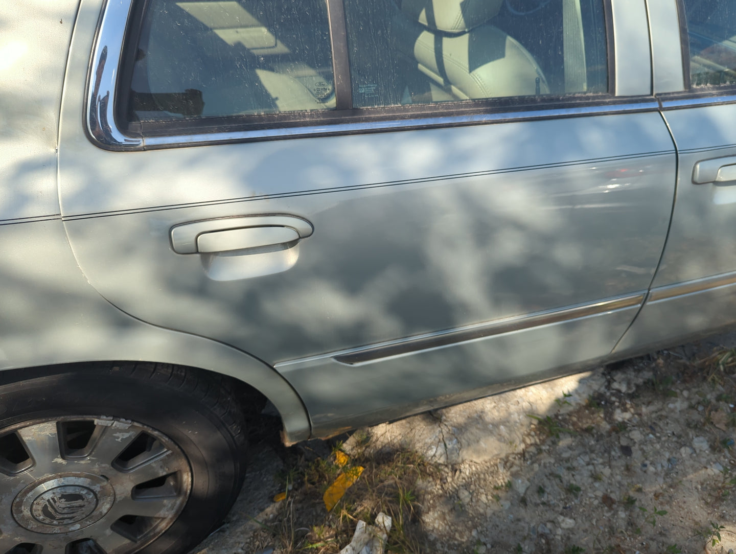 2003-2011 Mercury Grand Marquis Passenger Rear Door Oem - Oemusedautoparts1.com