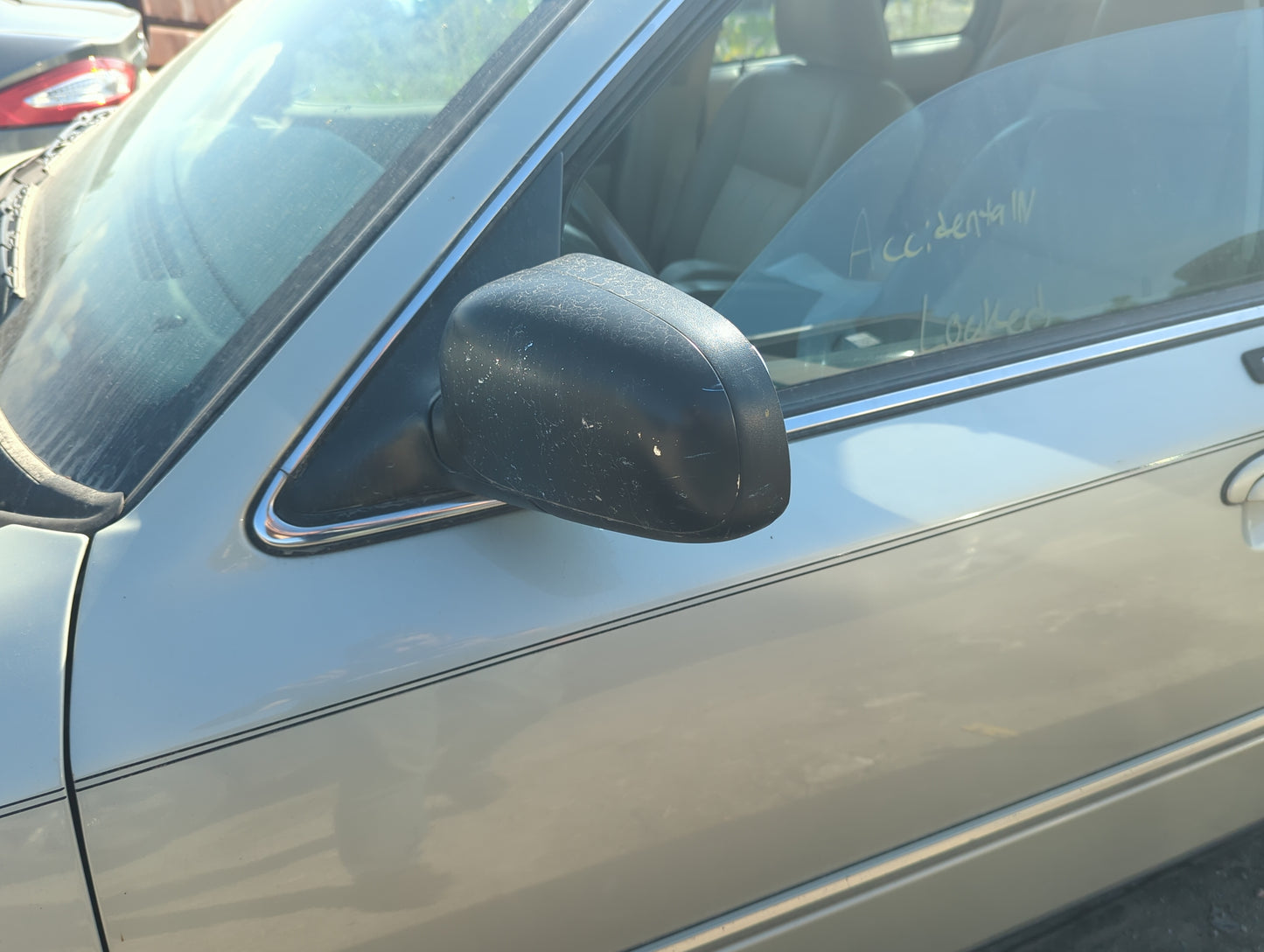 2002-2011 Mercury Grand Marquis Driver Side View Mirror - Left Door Mirror OEM Used - Oemusedautoparts1.com