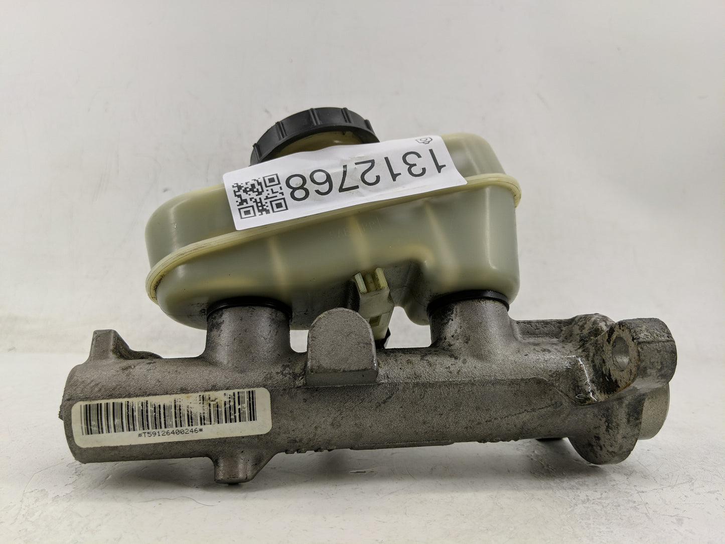2001-2008 Mercury Grand Marquis Brake Master Cylinder - Oemusedautoparts1.com