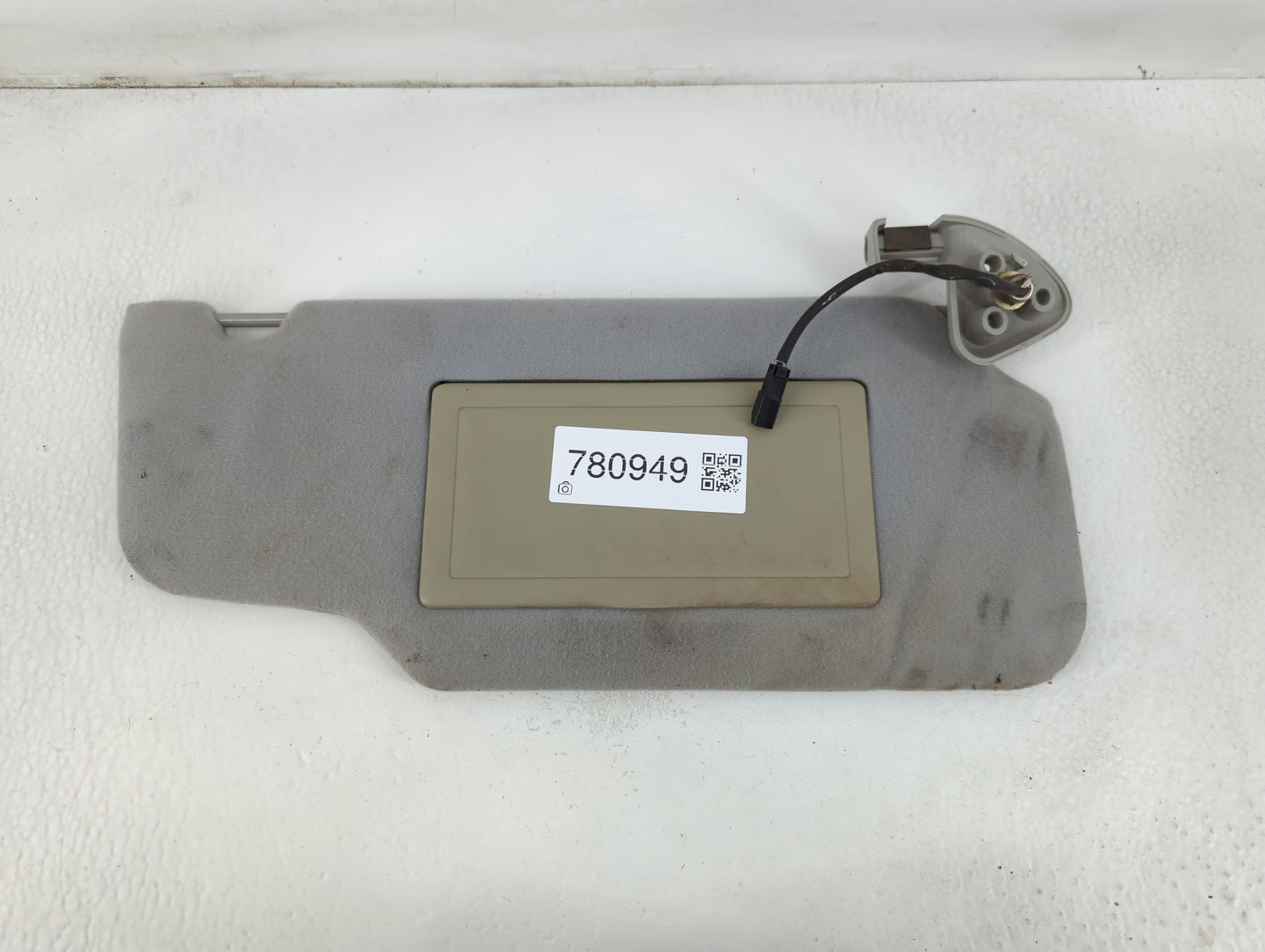 2003-2005 Mercury Grand Marquis Sun Visor Shade Replacement Passenger Right Mirror Fits Fits 2003 2004 2005 OEM Used Auto Pa