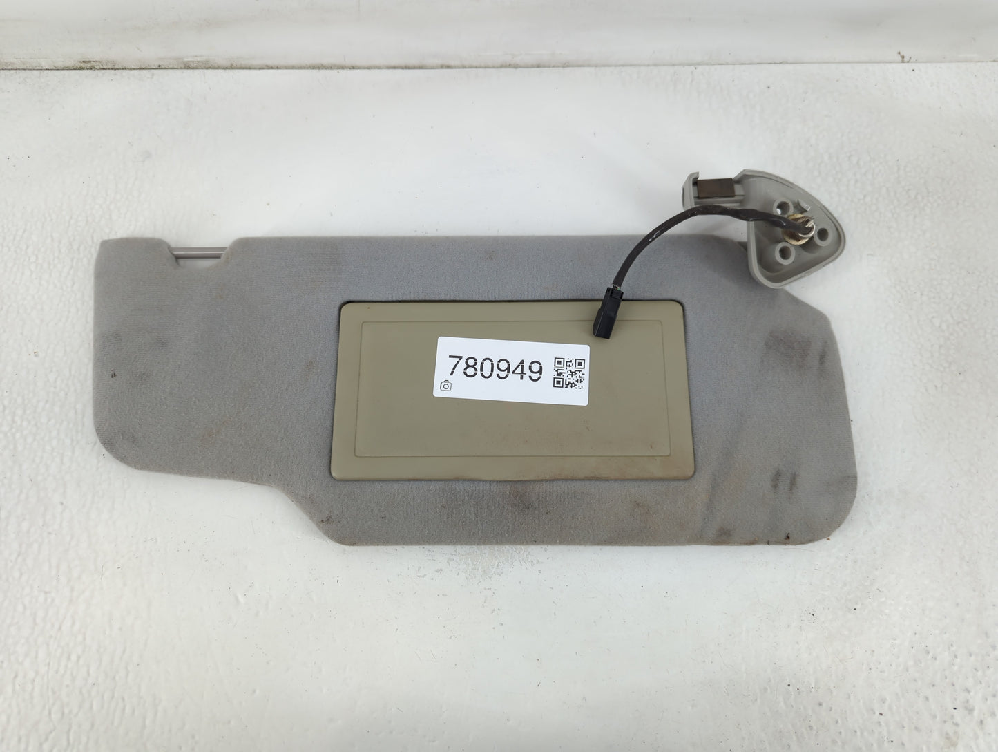 2003-2005 Mercury Grand Marquis Sun Visor Shade Replacement Passenger Right Mirror Fits Fits 2003 2004 2005 OEM Used Auto Pa