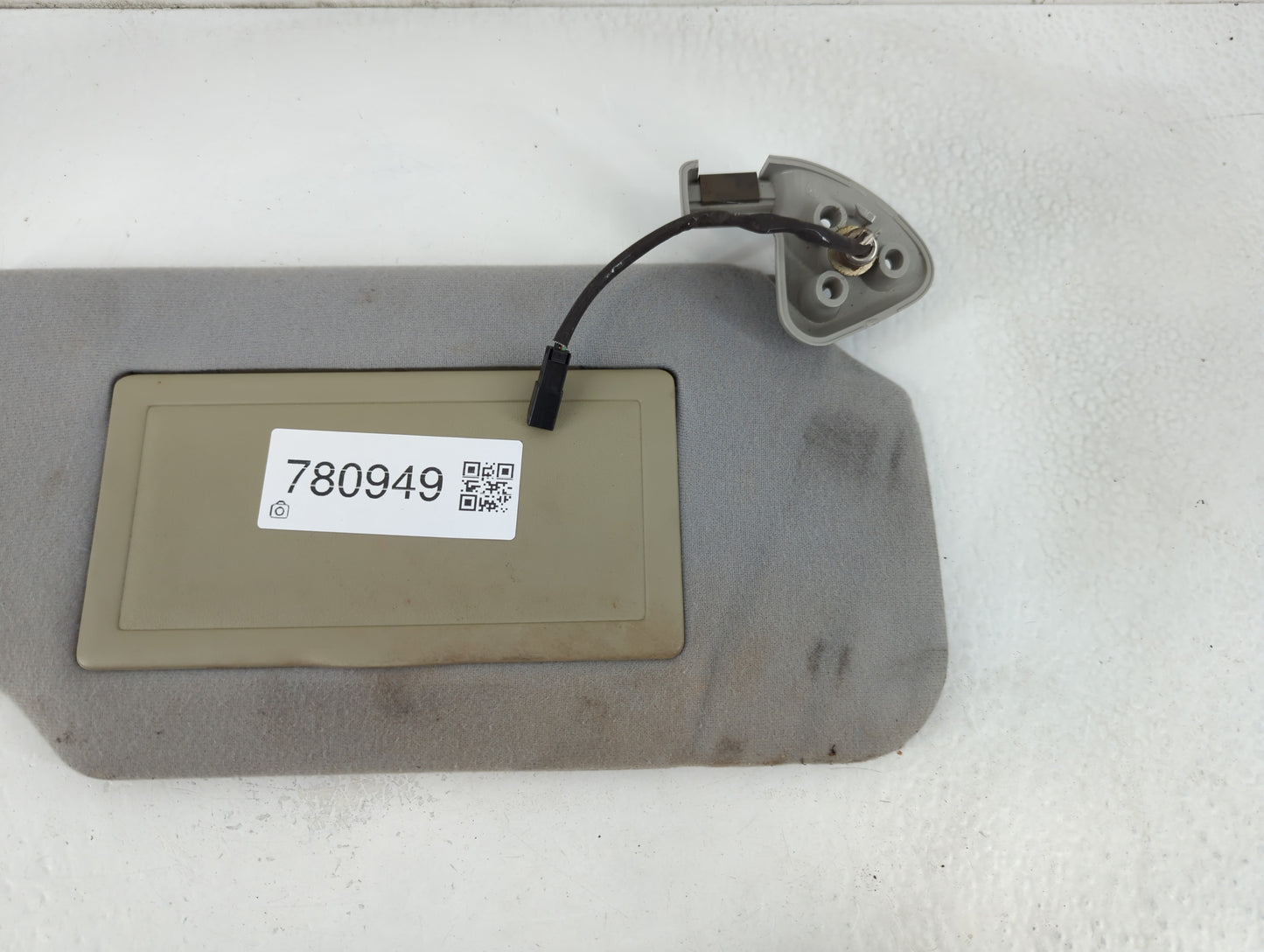 2003-2005 Mercury Grand Marquis Sun Visor Shade Replacement Passenger Right Mirror Fits Fits 2003 2004 2005 OEM Used Auto Pa
