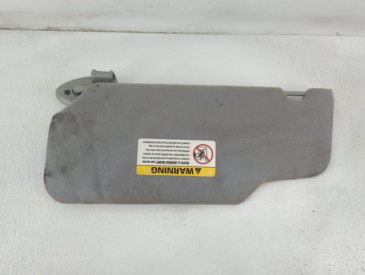 2003-2005 Mercury Grand Marquis Sun Visor Shade Replacement Passenger Right Mirror Fits Fits 2003 2004 2005 OEM Used Auto Pa
