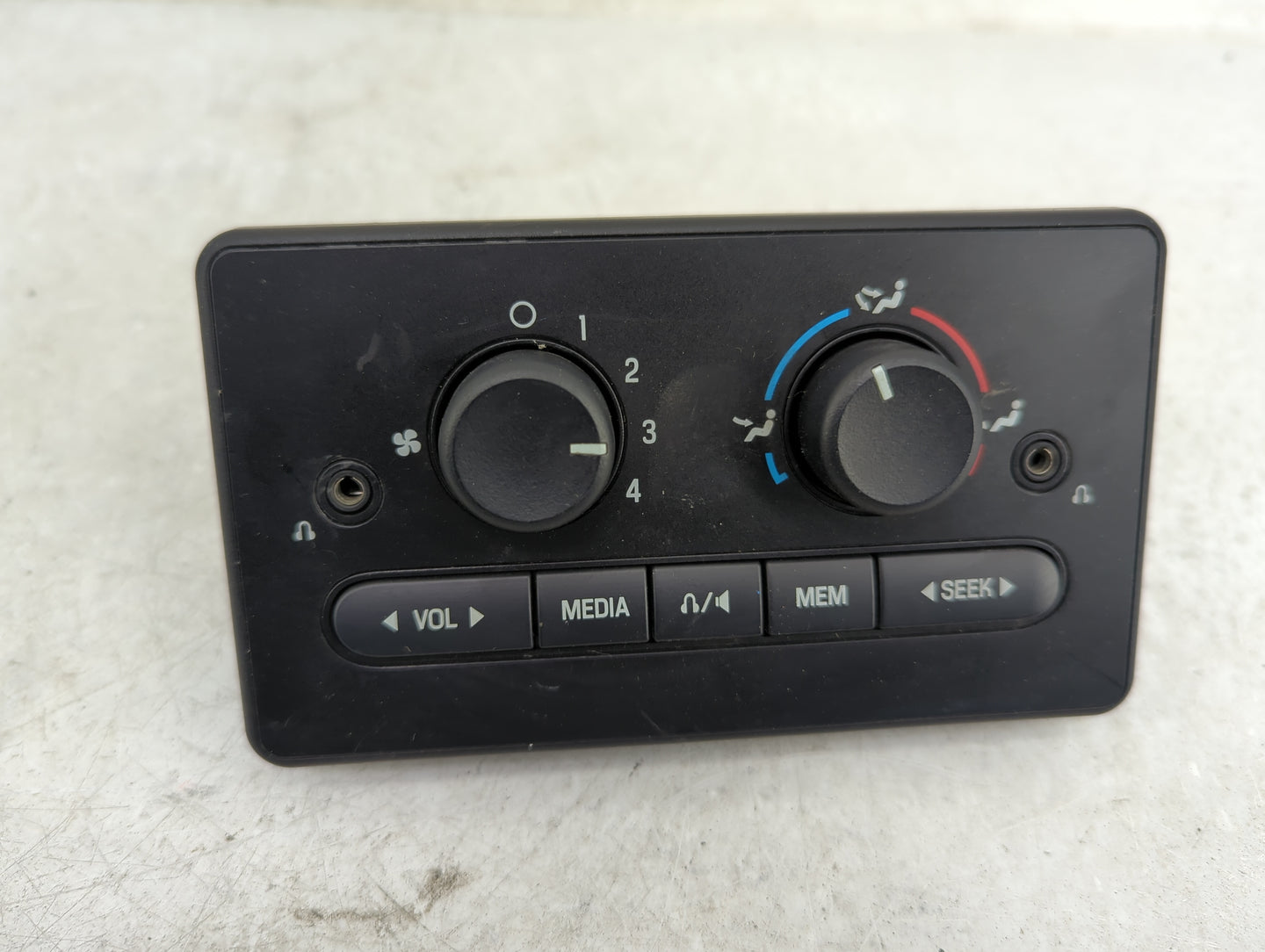 2004-2007 Mercury Monterey Climate Control Module Temperature AC/Heater Replacement P/N:3F23-18C858-AD Fits OEM Used Auto Pa