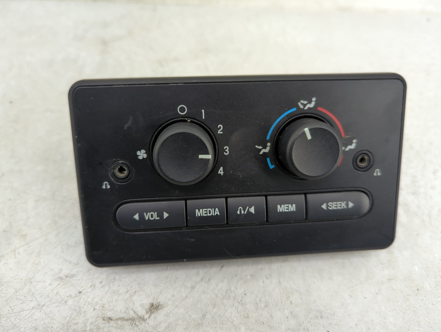 2004-2007 Mercury Monterey Climate Control Module Temperature AC/Heater Replacement P/N:3F23-18C858-AD Fits OEM Used Auto Pa