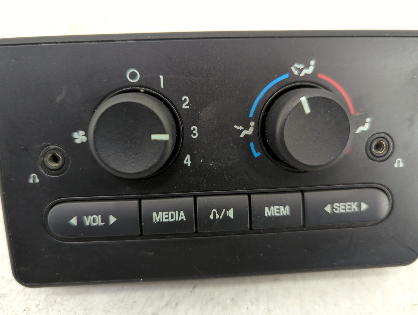 2004-2007 Mercury Monterey Climate Control Module Temperature AC/Heater Replacement P/N:3F23-18C858-AD Fits OEM Used Auto Pa