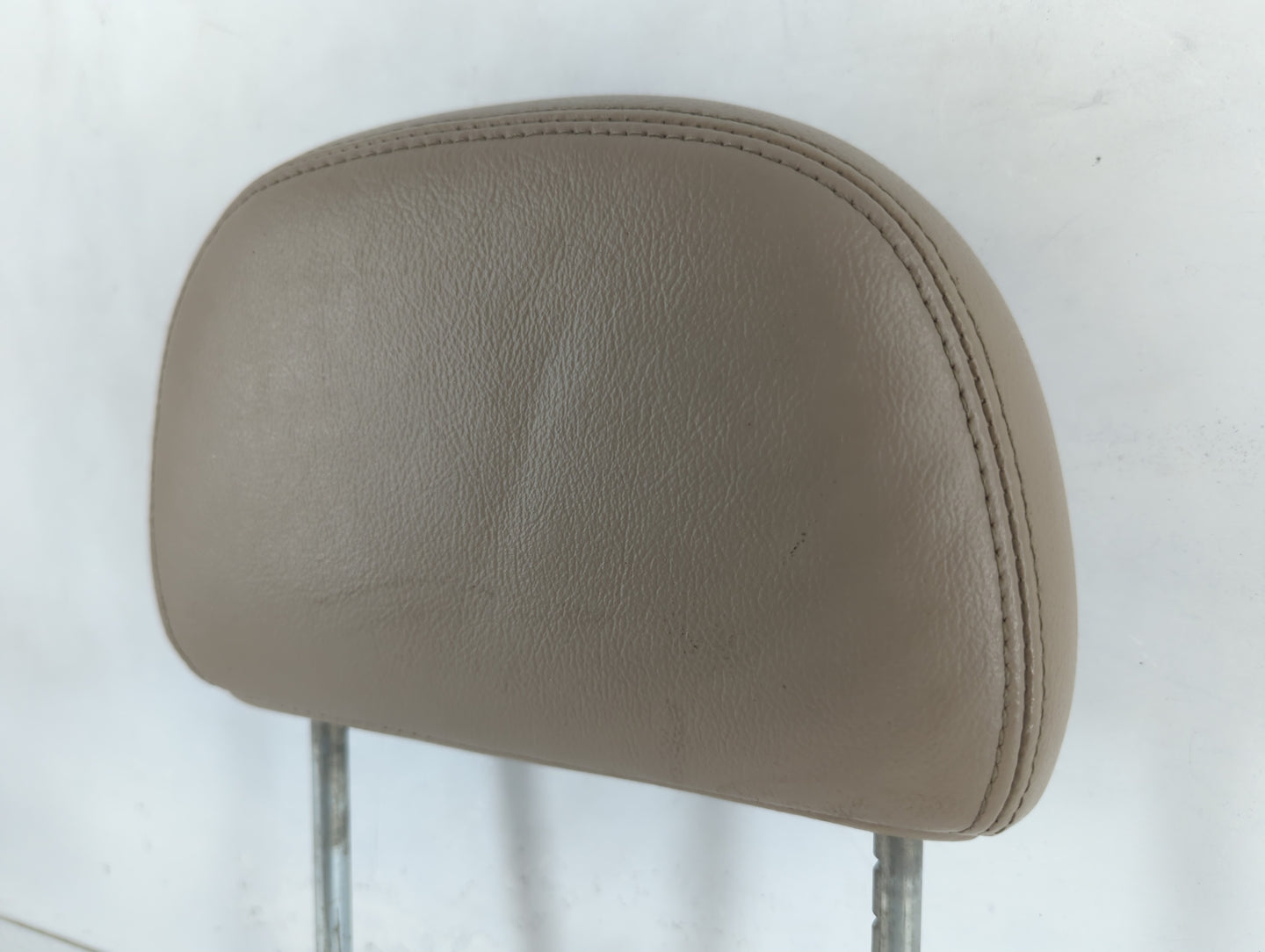 2004 Mercury Mountaineer Headrest Head Rest Front Driver Passenger Seat Fits OEM Used Auto Parts - Oemusedautoparts1.com