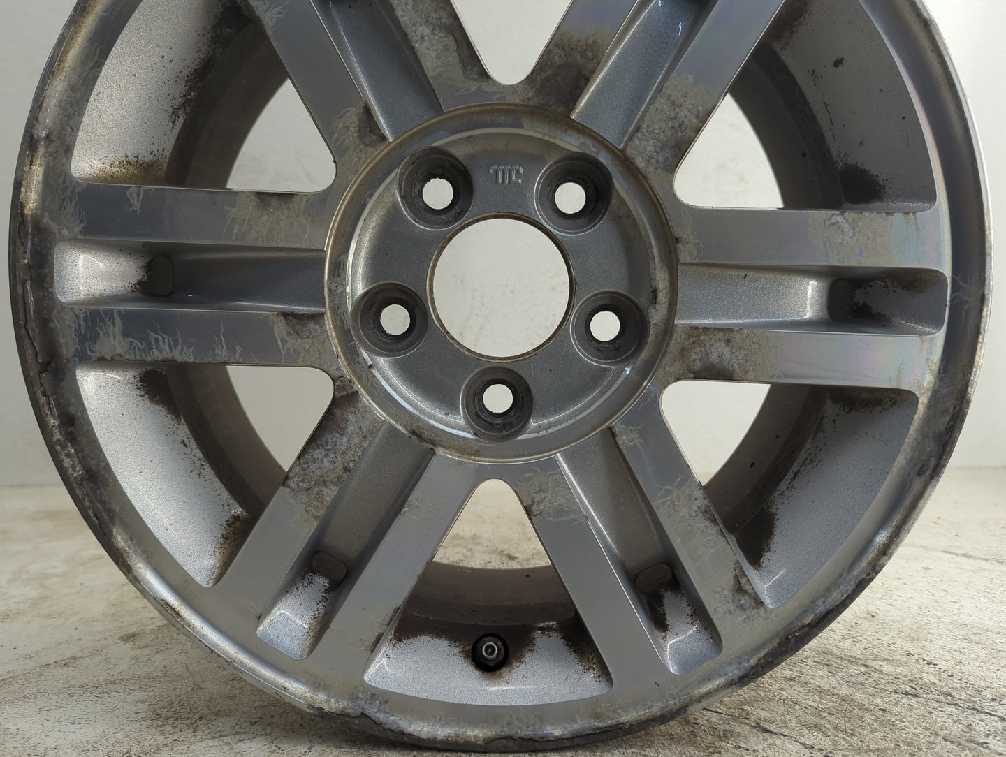 2002-2005 Mercury Mountaineer Oem Wheel Rim - Oemusedautoparts1.com