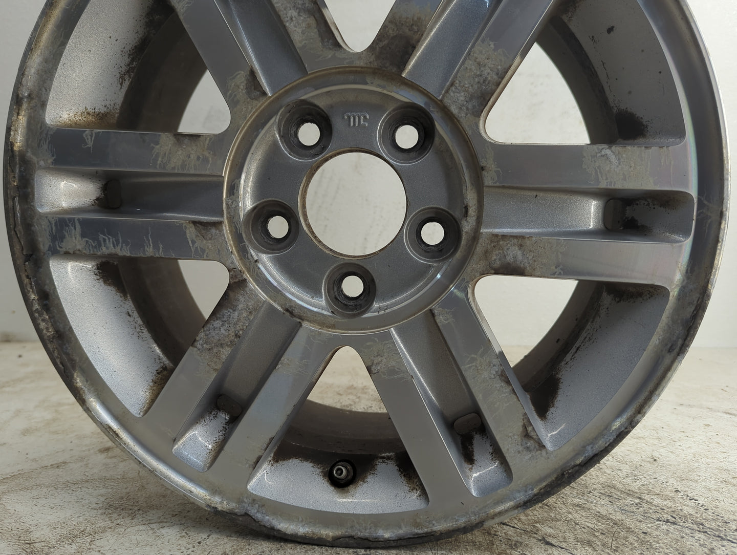 2002-2005 Mercury Mountaineer Oem Wheel Rim 1194432 - Oemusedautoparts1.com