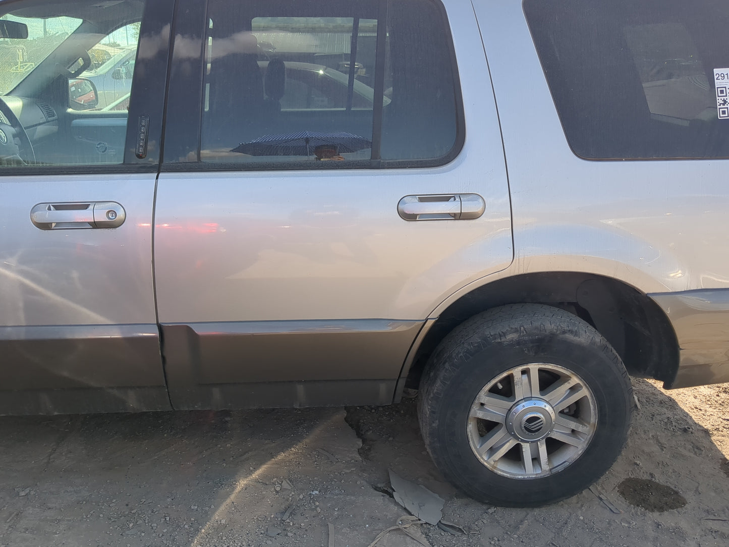 2002-2005 Mercury Mountaineer Driver Rear Door Oem - Oemusedautoparts1.com