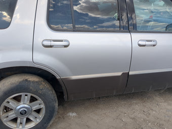 compare product 2002-2005 Mercury Mountaineer Passenger Rear Door Oem 1196744