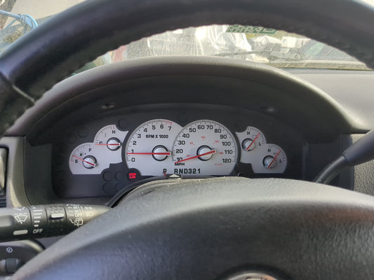 2004-2005 Mercury Mountaineer Instrument Cluster Speedometer Gauges Fits Fits 2004 2005 OEM Used Auto Parts