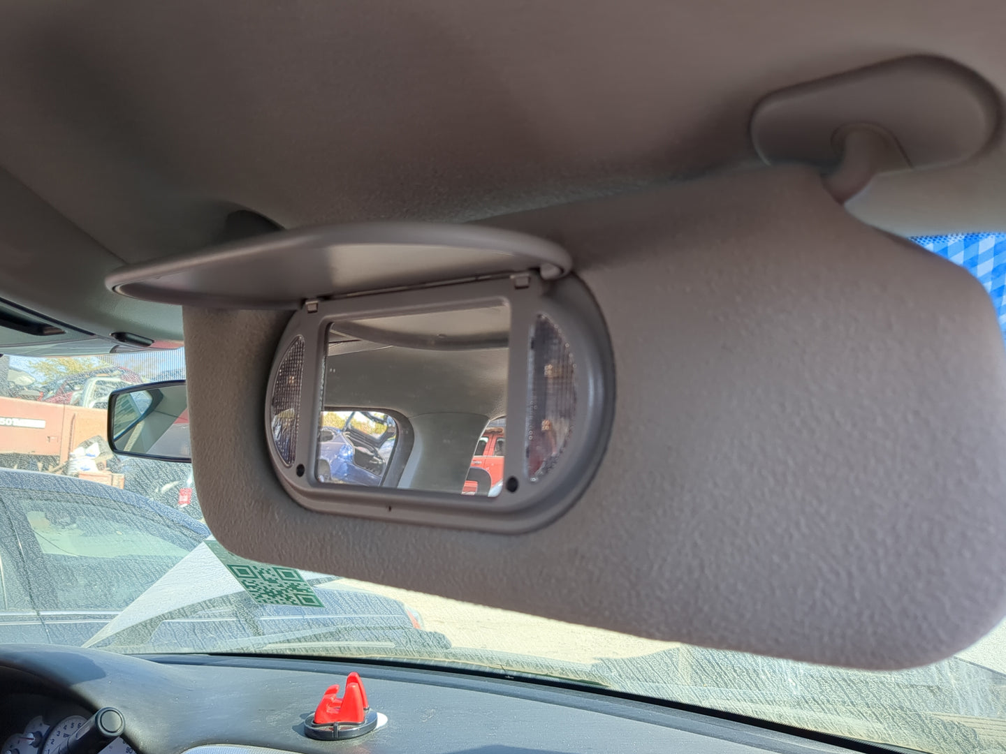 2002-2005 Mercury Mountaineer Sun Visor Shade Replacement Passenger Right Mirror Fits Fits 2001 2002 2003 2004 2005 OEM Used