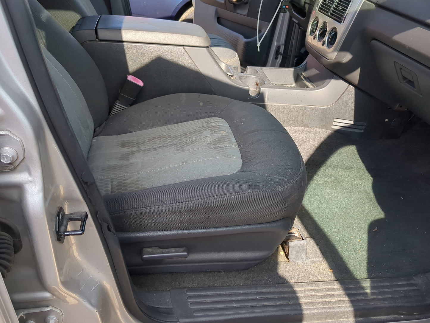 2004-2004 Mercury Mountaineer Passenger Front Seat Oem - Oemusedautoparts1.com