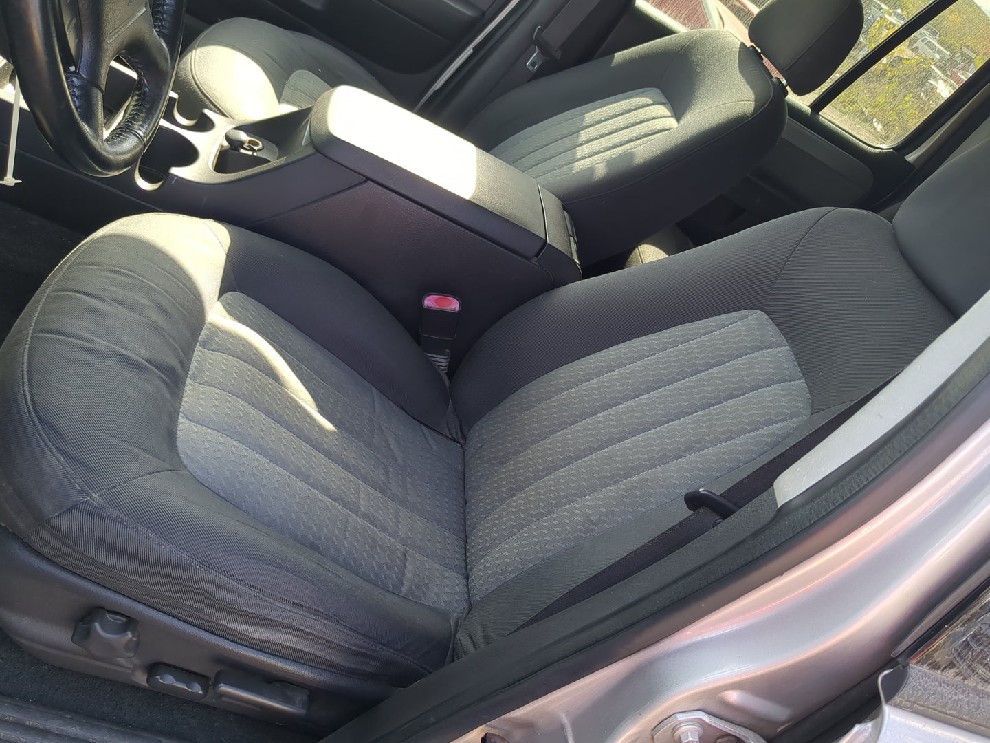 2004-2004 Mercury Mountaineer Driver Front Seat Oem - Oemusedautoparts1.com
