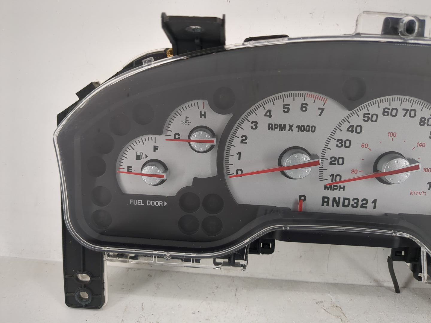 2004-2005 Mercury Mountaineer Instrument Cluster Speedometer Gauges P/N:5L2T-10849-GA Fits Fits 2004 2005 OEM Used Auto Part