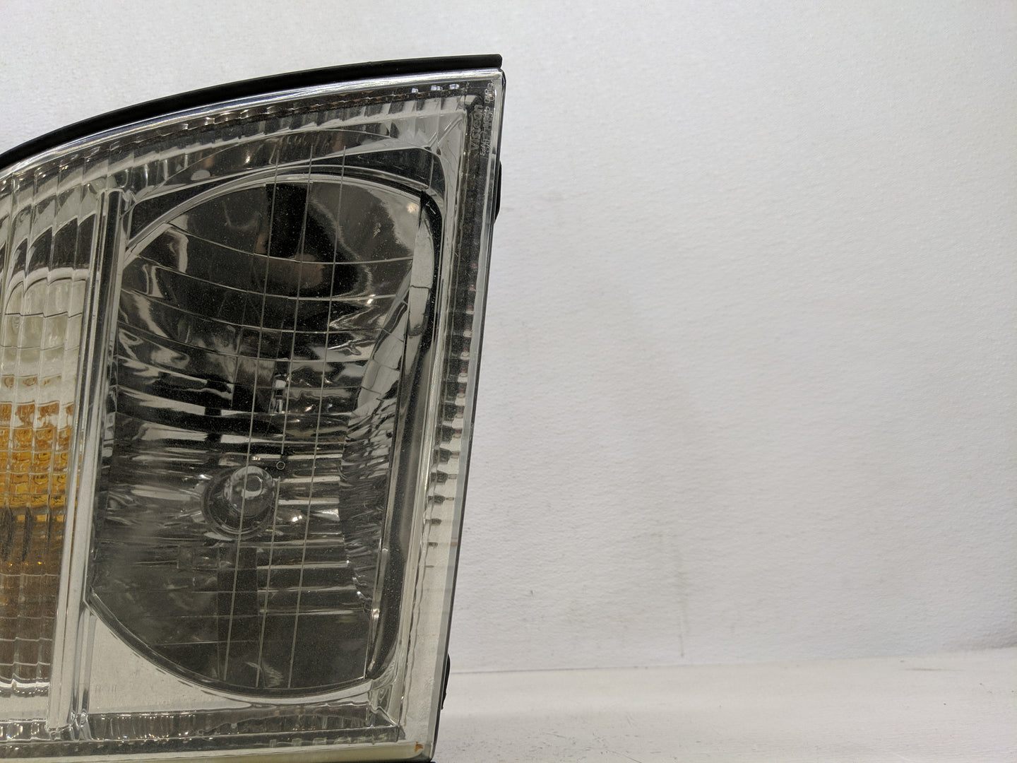 2002 Mercury Mountaineer Passenger Right Oem Head Light Headlight Lamp - Oemusedautoparts1.com