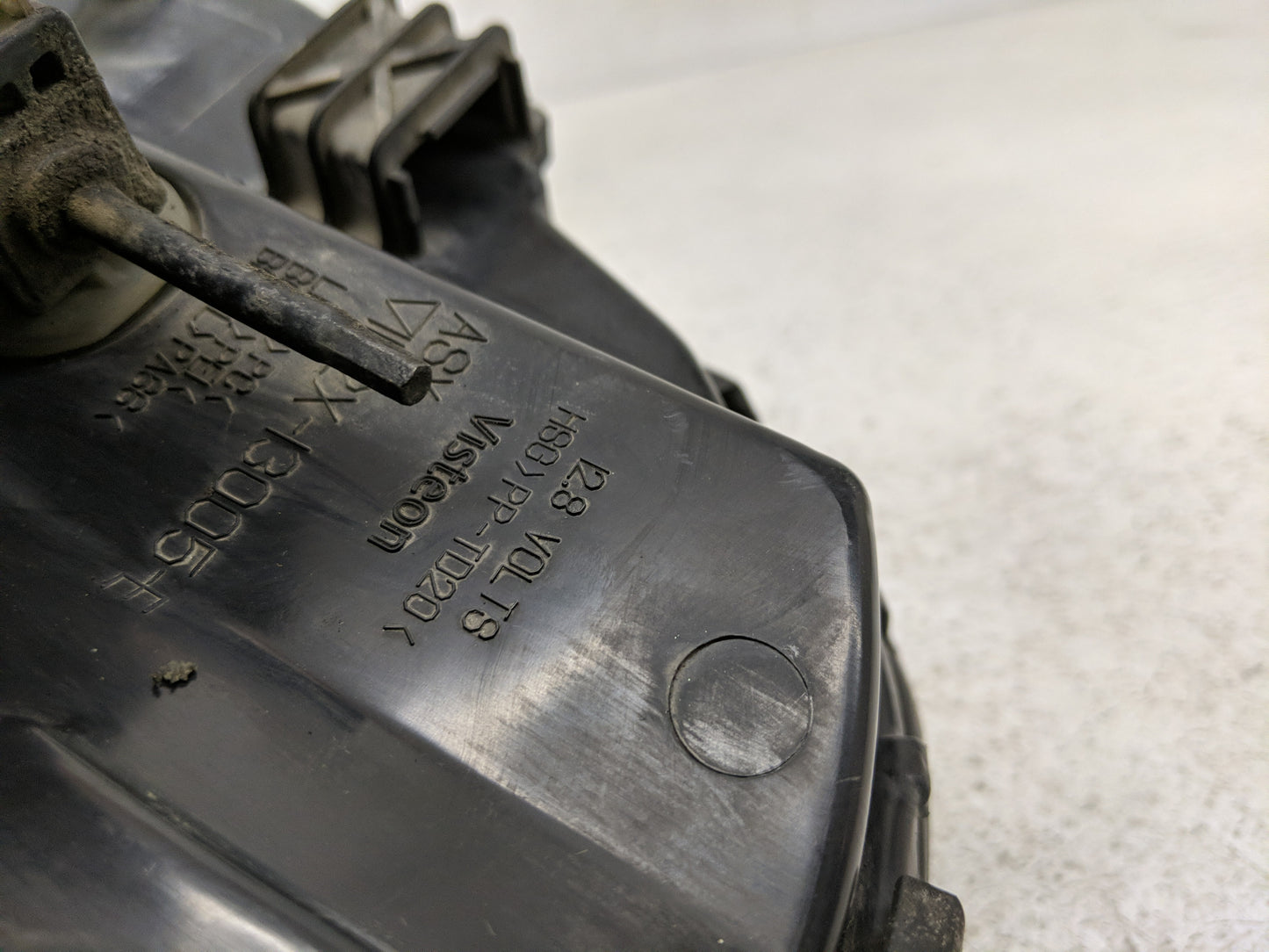 2002 Mercury Mountaineer Passenger Right Oem Head Light Headlight Lamp - Oemusedautoparts1.com