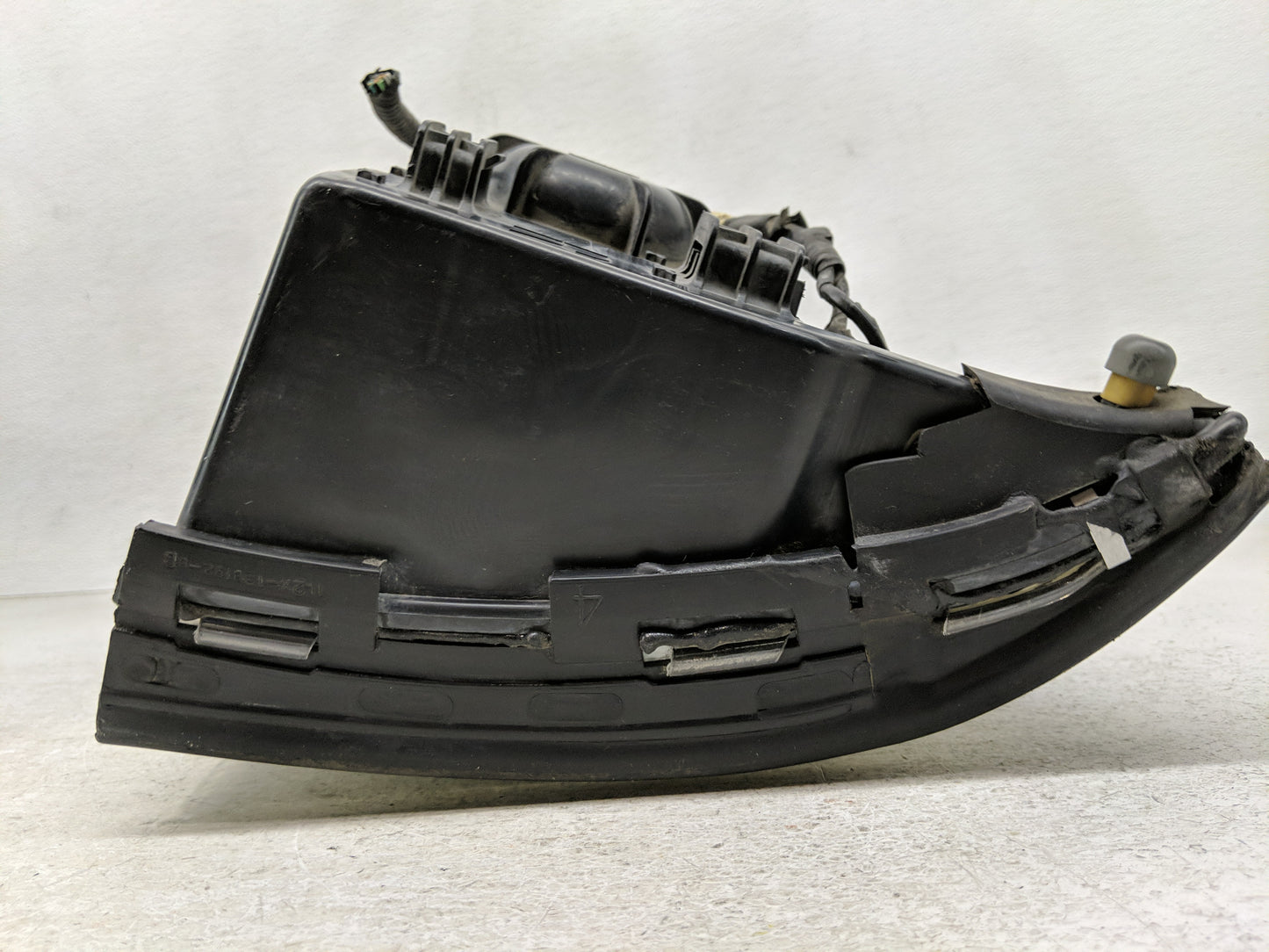 2002 Mercury Mountaineer Passenger Right Oem Head Light Headlight Lamp - Oemusedautoparts1.com