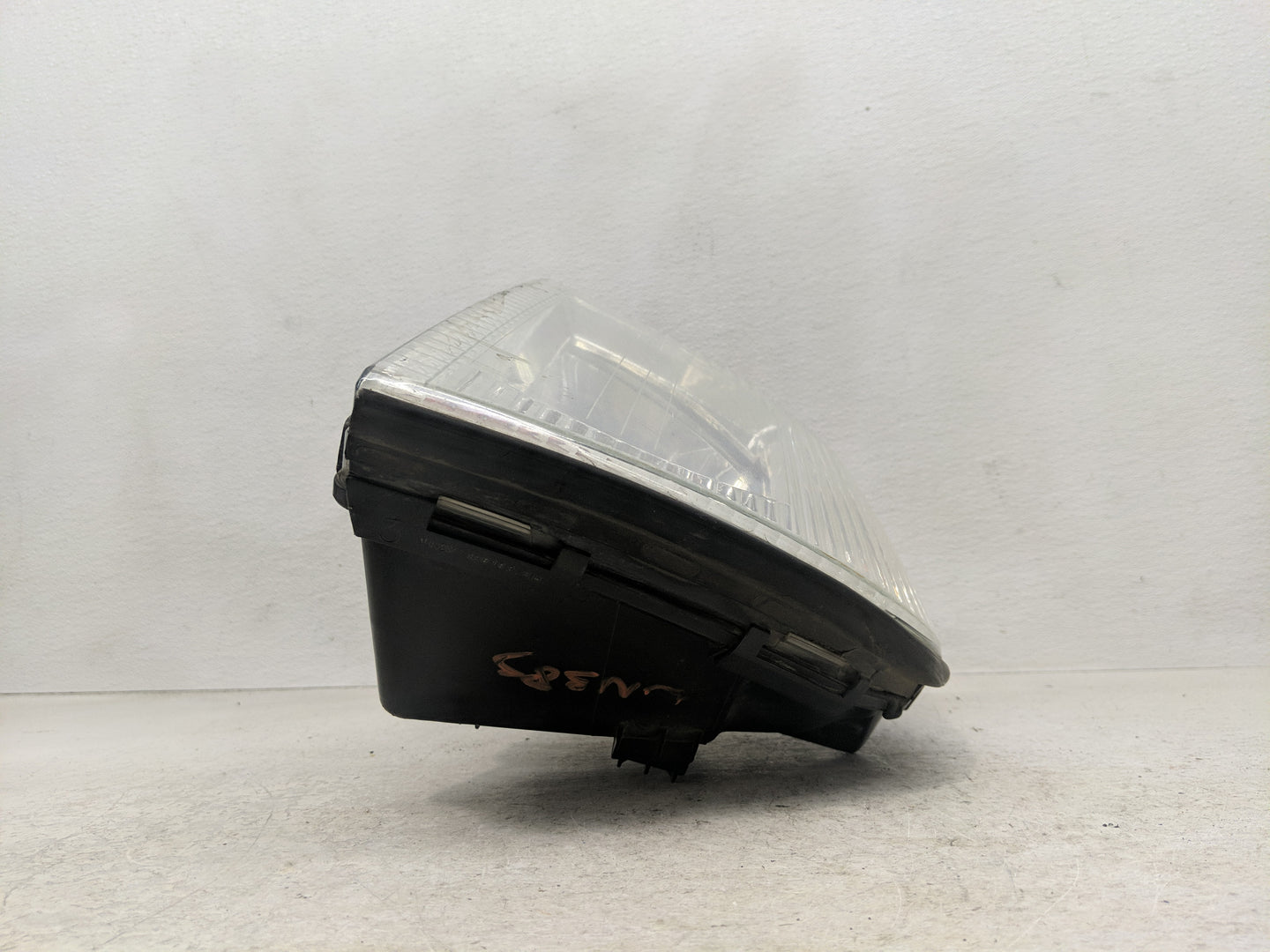 2002 Mercury Mountaineer Passenger Right Oem Head Light Headlight Lamp - Oemusedautoparts1.com