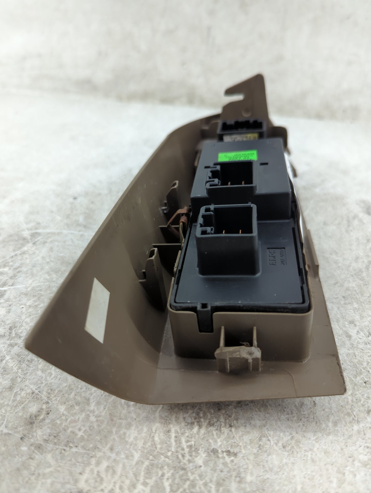 2004-2005 Mercury Mountaineer Master Power Window Switch Replacement Driver Side Left P/N:4L2T-14540-AAJADS SANDD6811A Fits 