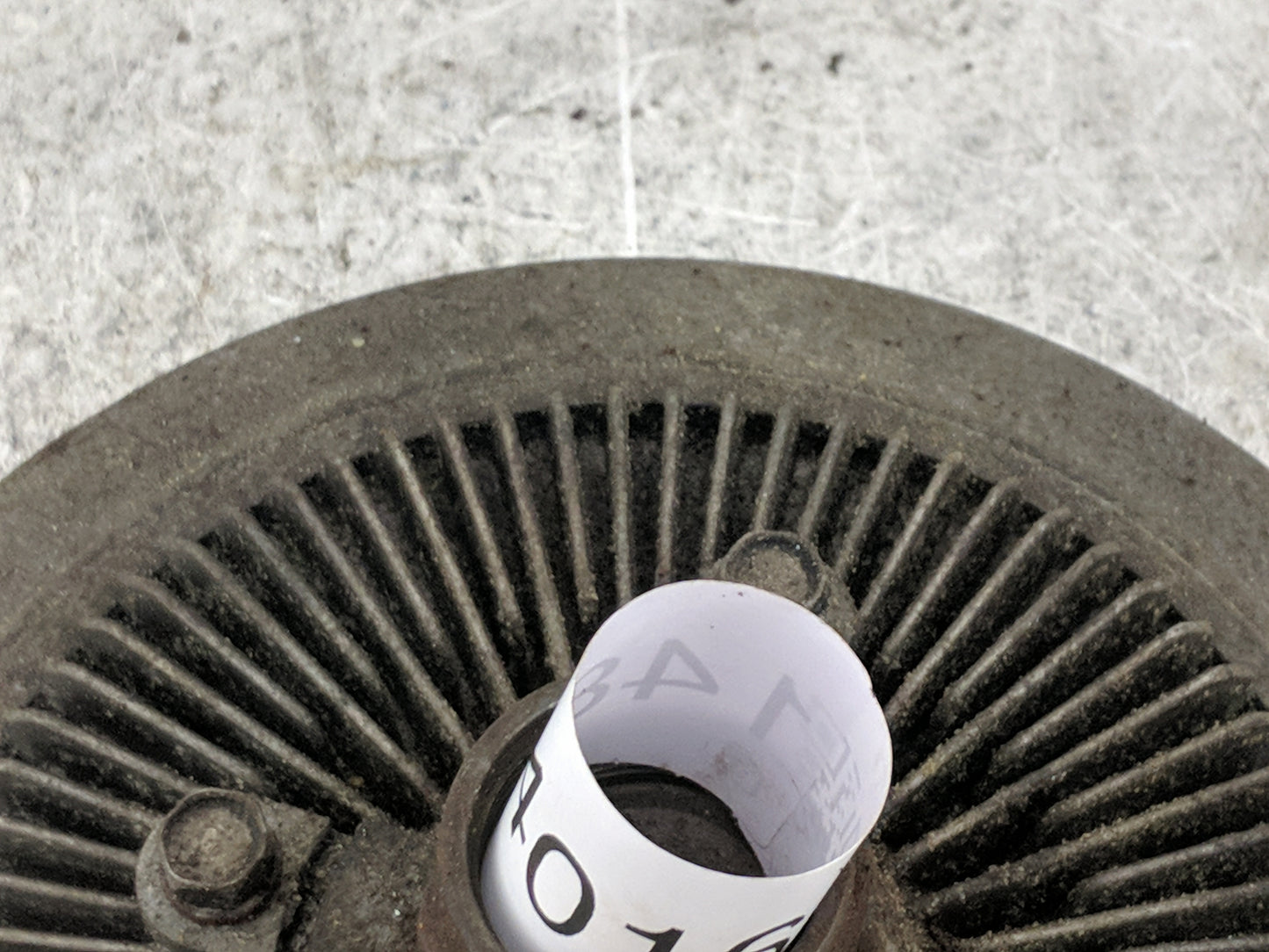 2004-2005 Mercury Mountaineer Radiator Cooling Fan Clutch 1484016 - Oemusedautoparts1.com