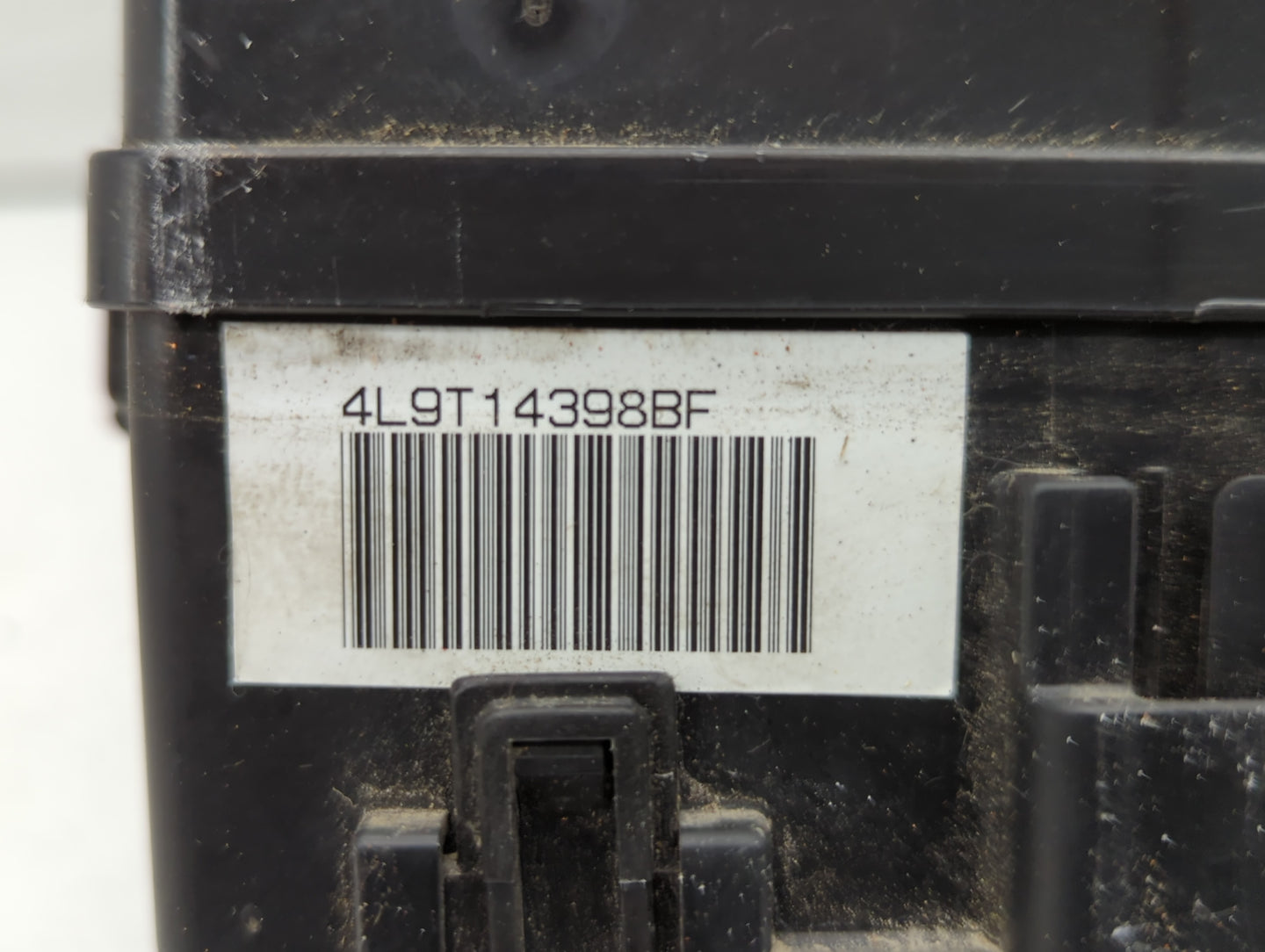 2002-2010 Mercury Mountaineer Fusebox Fuse Box Panel Relay Module P/N:4L9T14398BF Fits OEM Used Auto Parts - Oemusedautopart