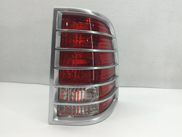 2002-2005 Mercury Mountaineer Tail Light Assembly Passenger Right OEM P/N:1L2X-13B504-A Fits Fits 2002 2003 2004 2005 OEM Us